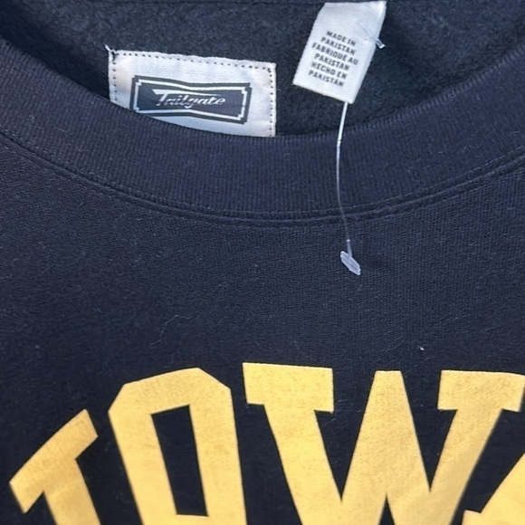 State University of IOWA Tailgate Sweater | SIZE M - Picture 9 of 10